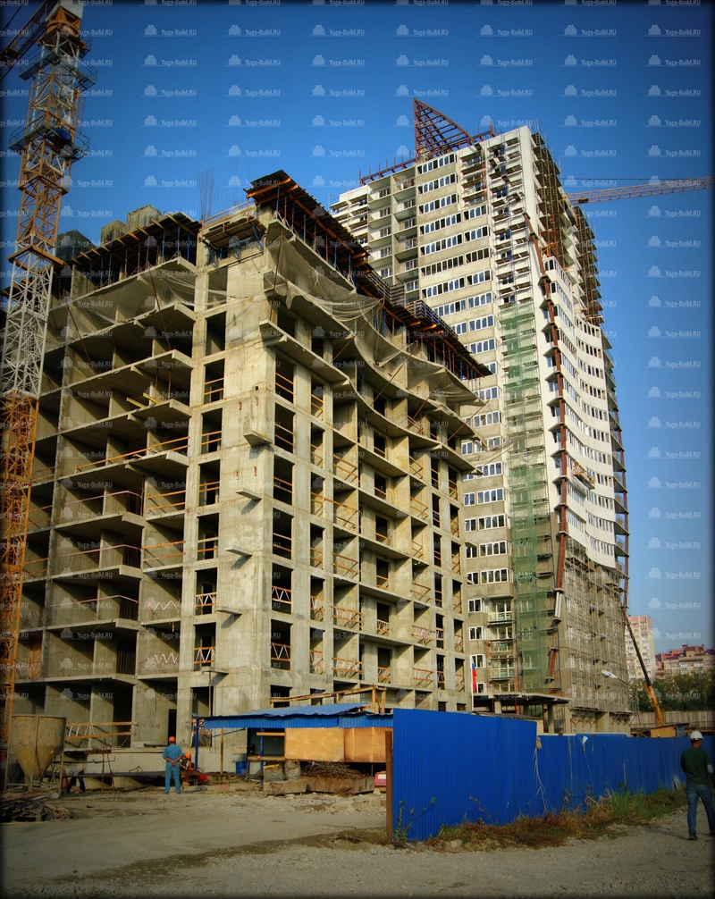 Октябрь 2015 г. Литер 1: Отделка фасада и  внутренняя отделка. Литер 2: Бетонирование и монтаж плит-перекрытий 11-13 этажей.