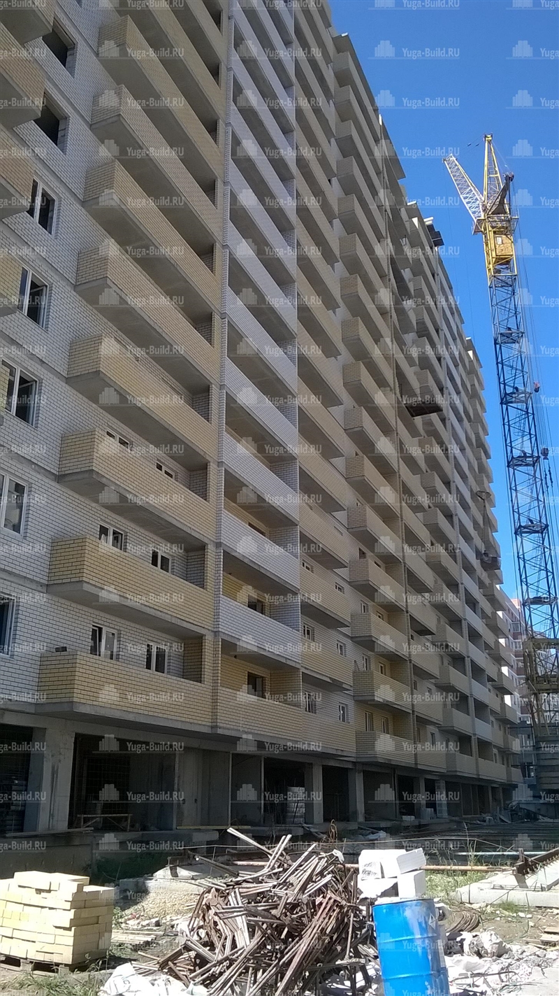 август 2015